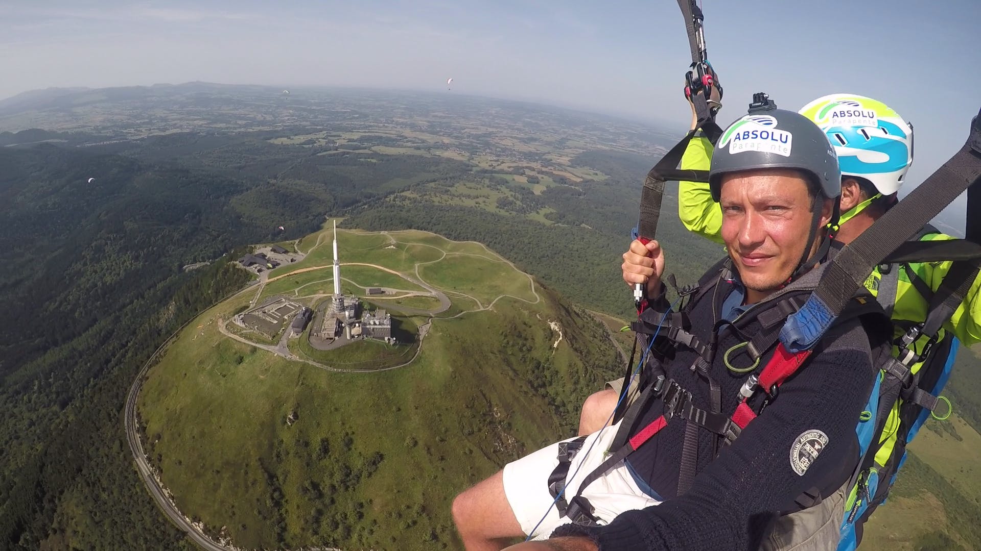 Baptême parapente Puy de Dôme vidéo parapente au Puy de Dôme