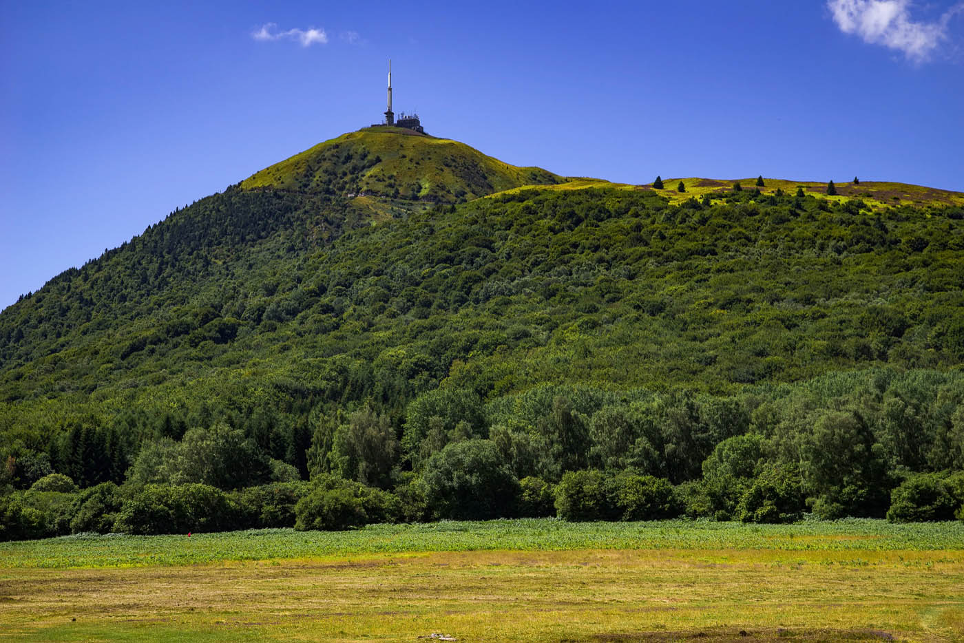 puy de dôme avec antenne