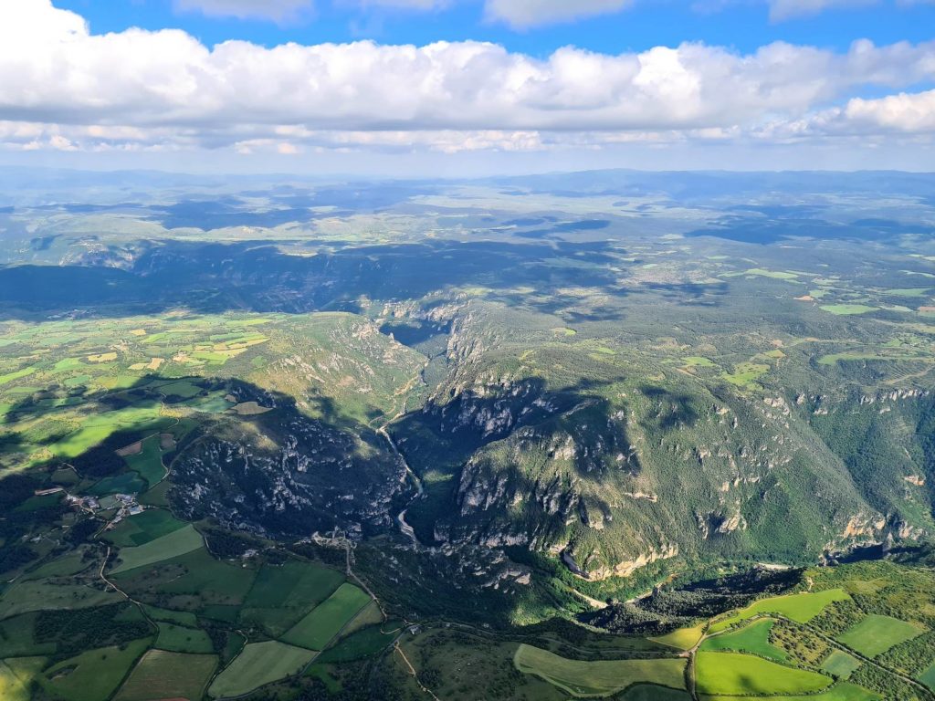 vol parapente au dessus des gorges du tarn