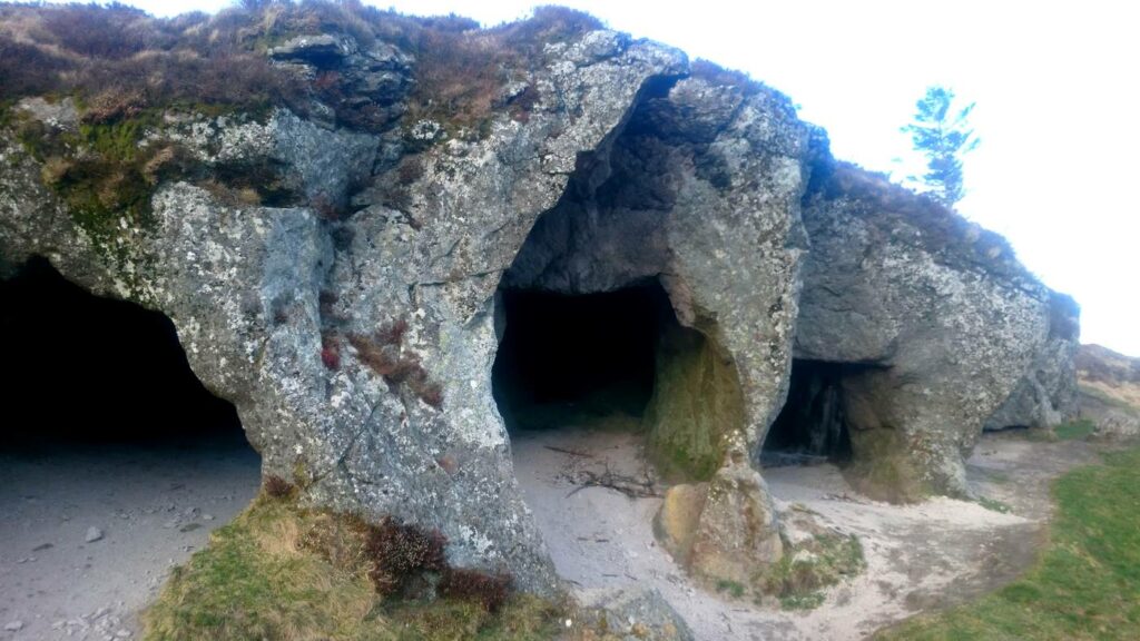 grottes du Puy de Clierzou